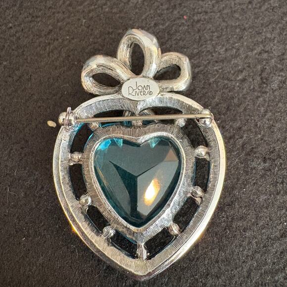 Vintage Joan Rivers Heart-Shaped Silver-Tone Blue Crystal Bow Brooch - Picture 2 of 3